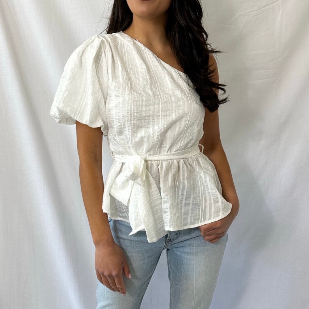 White one shoulder top